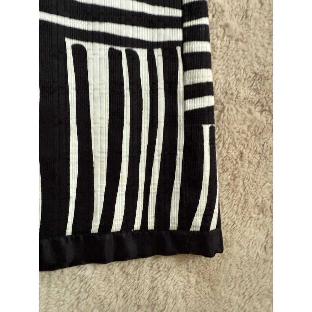 Ann Taylor Zebra Print Black and White Skirt 6P - Picture 6 of 6